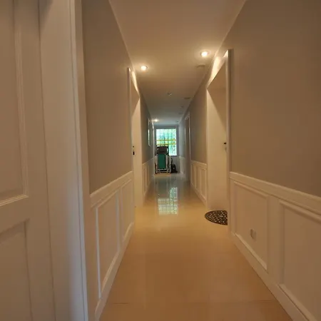 Ambasador ミエルノ