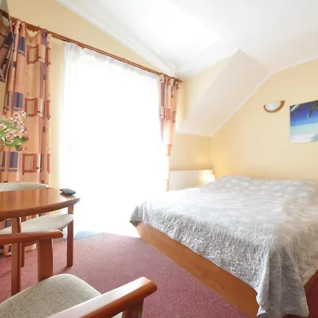 Ambasador Villa, 150m Do Plazy, Przy Centrum Homestay szállás Mielno